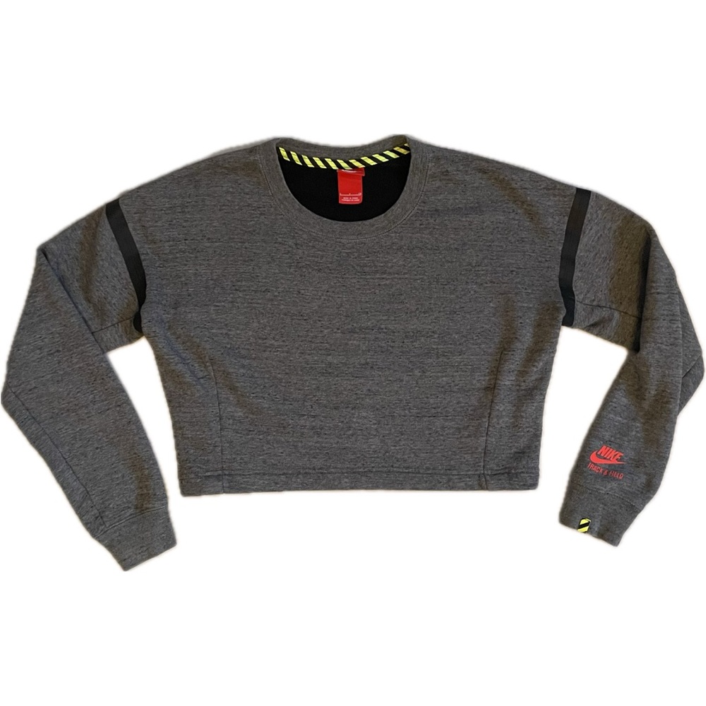 Nike Women’s Track and Field Cropped Sweater